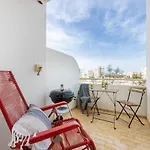 Stylish Seashore Apartment